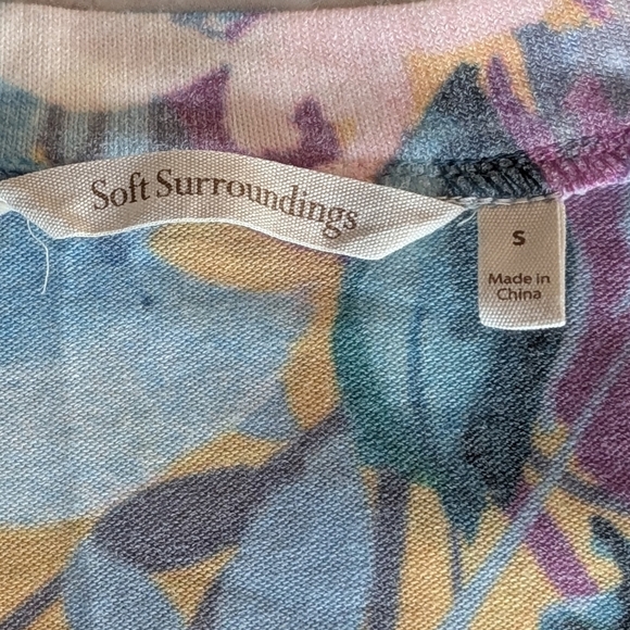 Soft Surroundings Yellow Floral V_ Neck Sweater Size S - Picture 5 of 10